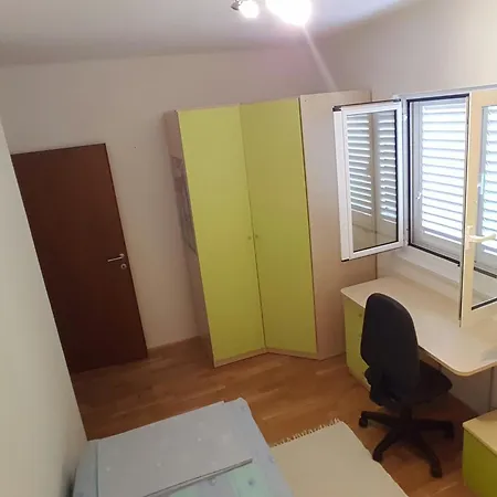 ゲストハウス & Beus 3*